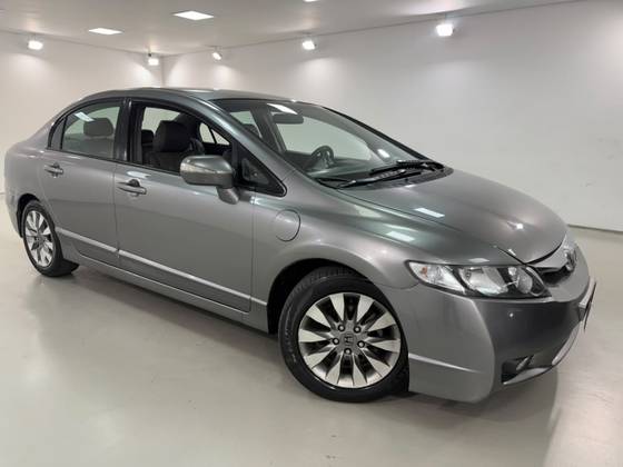 HONDA CIVIC 1.8 LXL 16V FLEX 4P MANUAL HONDA CIVIC 1.8 LXL 16V FLEX 4P MANUAL